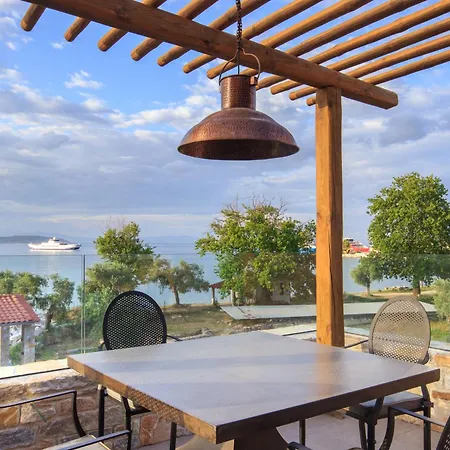 By The Sea Luxury Suites Limenas  Exterior photo