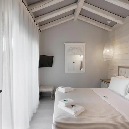 By The Sea Luxury Suites Limenas  Exterior photo